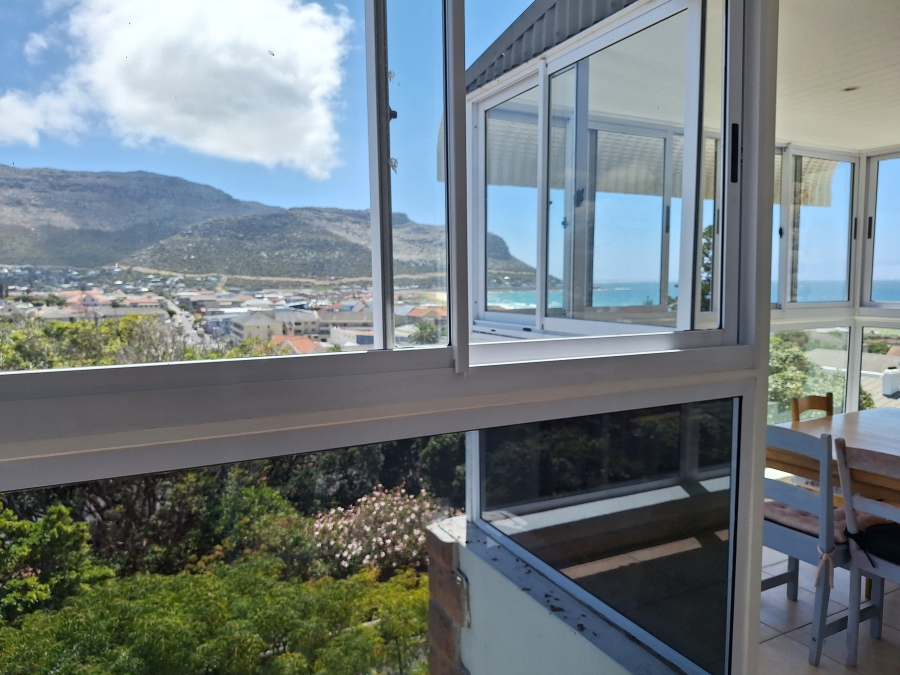 To Let 3 Bedroom Property for Rent in Fish Hoek Western Cape
